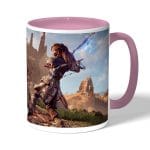 كوب قهوة بمقبض وردي بتصميم المقاتلة إلوي هورايزن زيرو داون