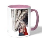 كوب قهوة بمقبض وردي بتصميم باكوغو أكاديميتي للأبطال