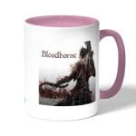 كوب قهوة بمقبض وردي بتصميم  بلود بورن