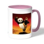 كوب قهوة بمقبض وردي بتصميم ركله كونغ فو باندا