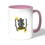 كوب قهوة بمقبض وردي بتصميم عبارات انجليزية