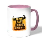 كوب قهوة بمقبض وردي بتصميم كن قوي