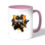 كوب قهوة بمقبض وردي بتصميم كول أوف ديوتي بلاك أوبس