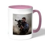 كوب قهوة بمقبض وردي بتصميم كول أوف ديوتي قناص