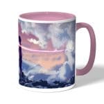 كوب قهوة بمقبض وردي بتصميم لحظه اللقاء انمي أسمك