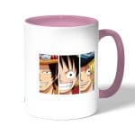 كوب قهوة بمقبض وردي بتصميم لوفي وشقيقاه ون بيس