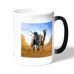 كوب قهوة سحري لون اسود بتصميم أساسنز كريد حورس