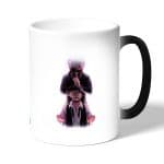 كوب قهوة سحري لون اسود بتصميم أسرار مخيفه طوكيو الغول