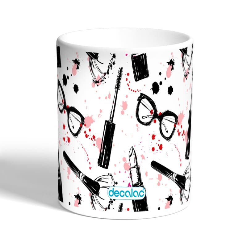 كوب-قهوة-سحري-لون-اسود-بتصميم-ادوات-المكياج-والموضة-1