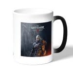 كوب قهوة سحري لون اسود بتصميم الامساك برؤوس الوحوش ذا ويتشر 3 وايلد هانت