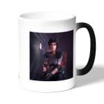 كوب قهوة سحري لون اسود بتصميم الشرطيه جيل فالنتاين  رزدنت ايفل 3