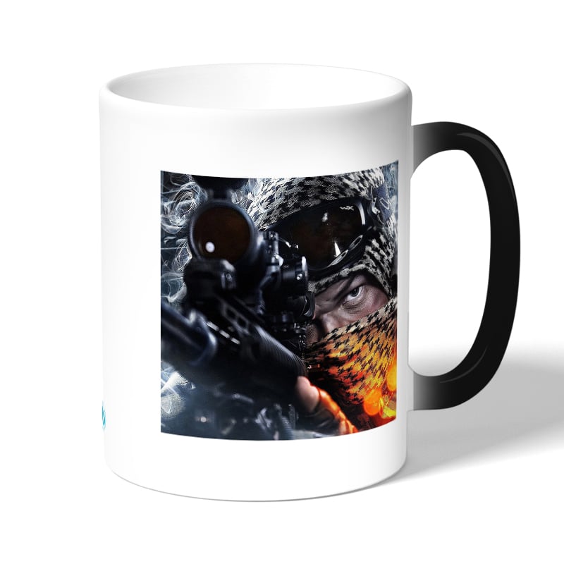 كوب قهوة سحري لون اسود بتصميم القناص  باتلفيلد 1 كوب قهوة سحري لون اسود بتصميم القناص  باتلفيلد 1