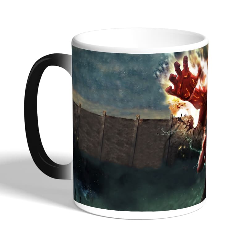 كوب-قهوة-سحري-لون-اسود-بتصميم-حرب-عملاقان-هجوم-العمالقة-2