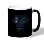 كوب قهوة سحري لون اسود بتصميم ديث نوت ريوك مخيف