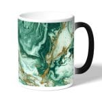 كوب قهوة سحري لون اسود بتصميم ذهبي وأخضر