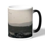 كوب قهوة سحري لون اسود بتصميم رحلة مع الجسر الطفل ديث ستراندنغ