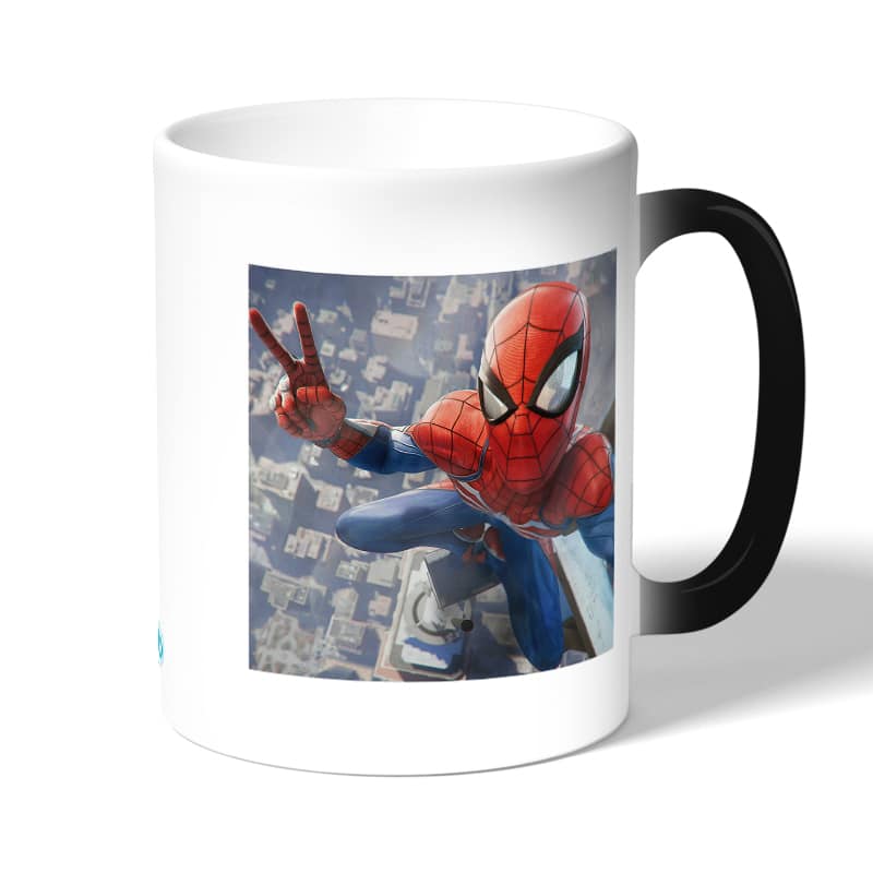 كوب قهوة سحري لون اسود بتصميم سبايدر مان اعلى البرج كوب قهوة سحري لون اسود بتصميم سبايدر مان اعلى البرج