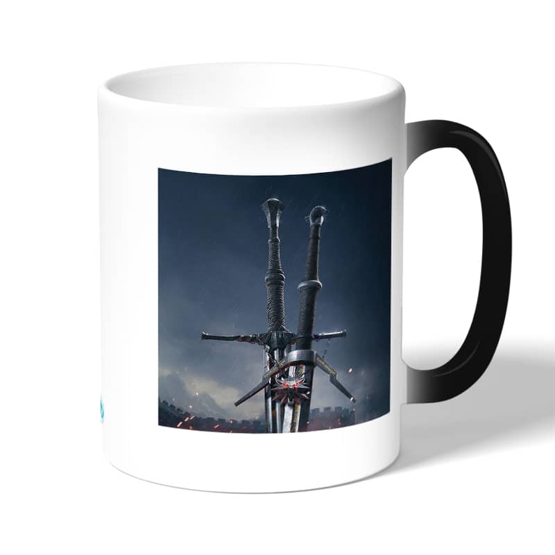 كوب قهوة سحري لون اسود بتصميم سيف فضي أفعواني من ذا ويتشر 3 وايلد هانت كوب قهوة سحري لون اسود بتصميم سيف فضي أفعواني من ذا ويتشر 3 وايلد هانت