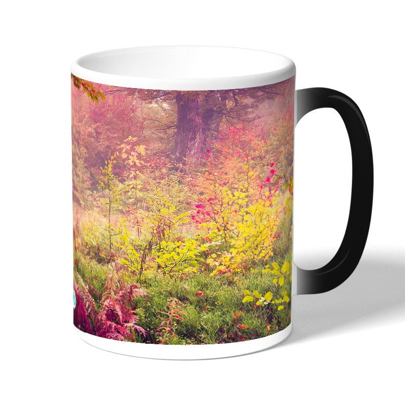 كوب قهوة سحري لون اسود بتصميم غابه ورود كوب قهوة سحري لون اسود بتصميم غابه ورود