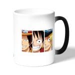 كوب قهوة سحري لون اسود بتصميم لوفي وشقيقاه ون بيس