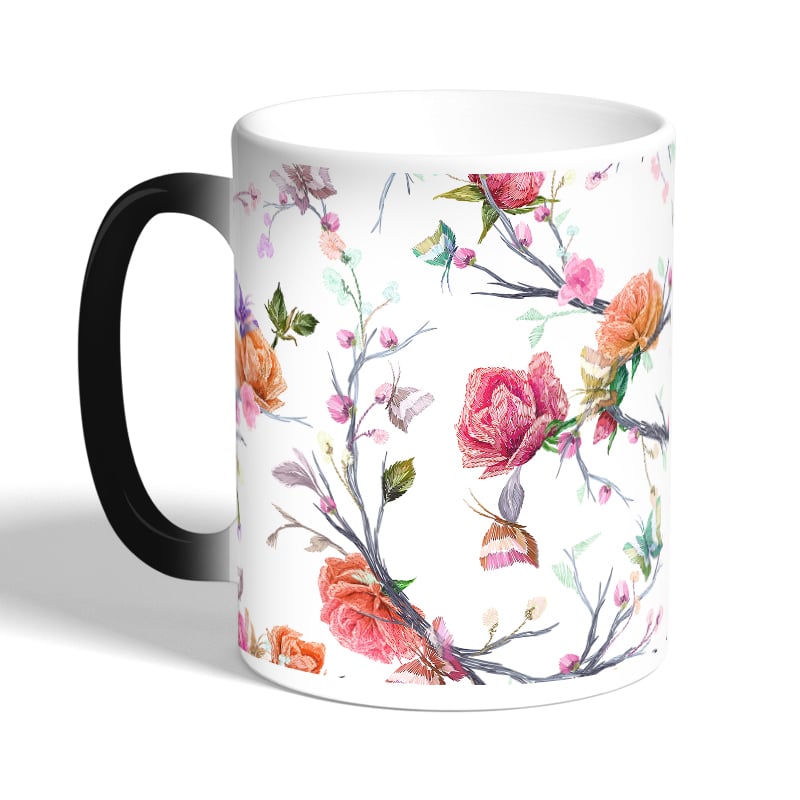 كوب-قهوة-سحري-لون-اسود-بتصميم-مورد-2