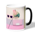 كوب قهوة سحري لون اسود بتصميم ورد مميز