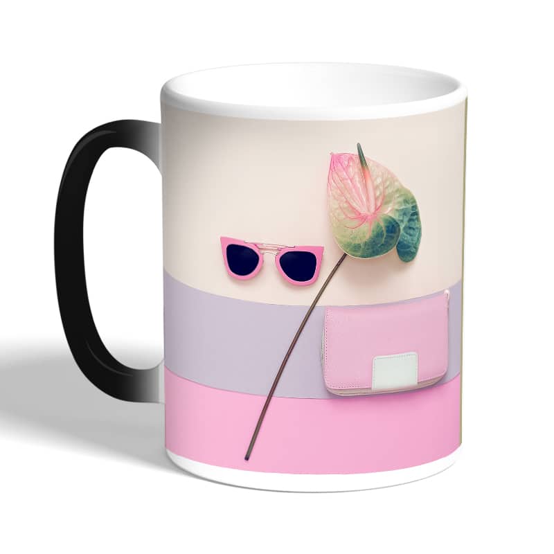 كوب-قهوة-سحري-لون-اسود-بتصميم-ورد-مميز-2