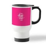 كوب قهوة للسيارة لون ابيض بتصميم اعطني قبلة