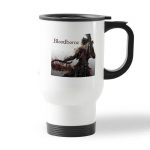 كوب قهوة للسيارة لون ابيض بتصميم  بلود بورن