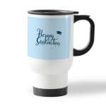 كوب قهوة للسيارة لون ابيض بتصميم تخرج