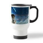 كوب قهوة للسيارة لون ابيض بتصميم خيوط جمعتنا معا انمي