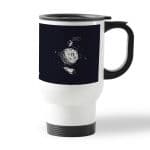 كوب قهوة للسيارة لون ابيض بتصميم رائد فضاء