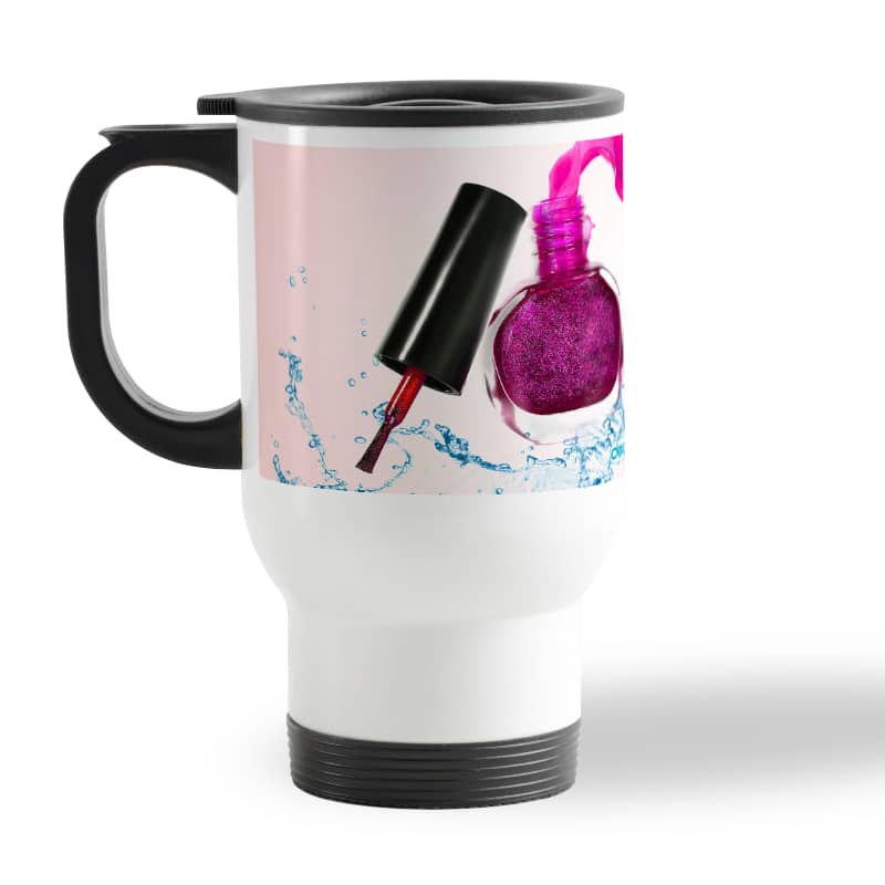 كوب-قهوة-للسيارة-لون-ابيض-بتصميم-مناكير-2