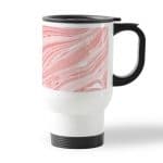 كوب قهوة للسيارة لون ابيض بتصميم وردي