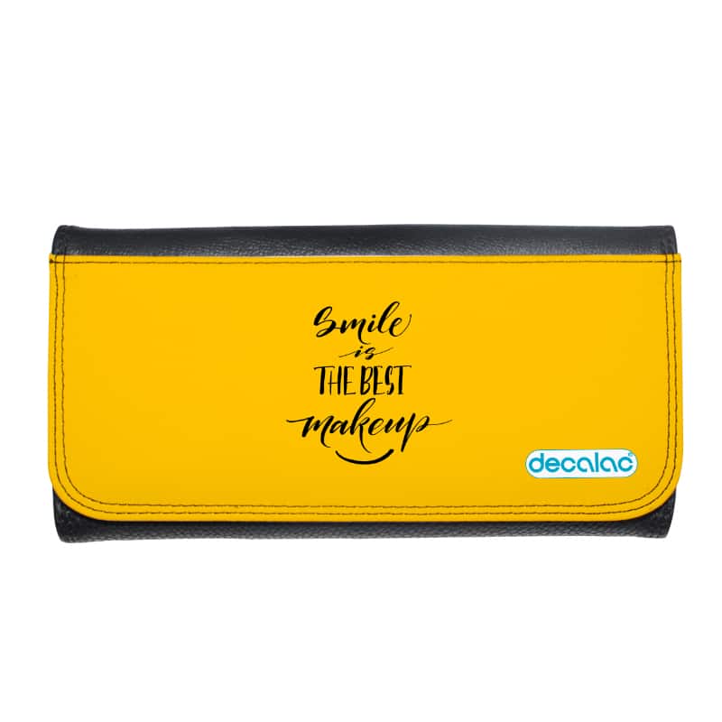 محفظة جلد بتصميم ابتسامه محفظة جلد بتصميم ابتسامه