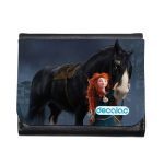 محفظة جلد  بتصميم الأميرة مريدا