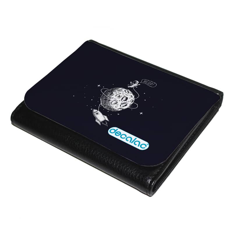 محفظة-جلد-بتصميم-رائد-فضاء-1