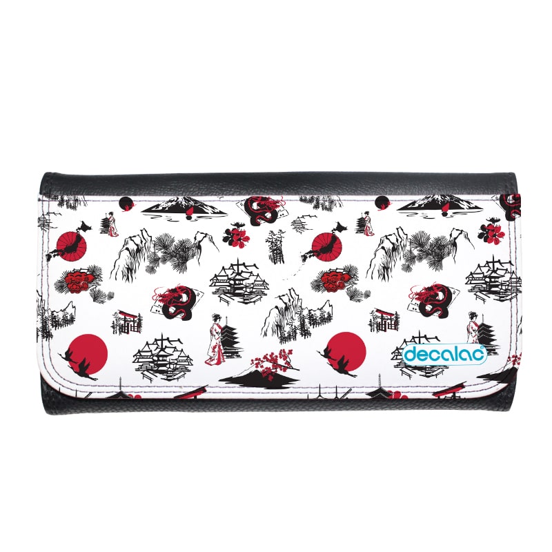 محفظة جلد بتصميم رسومات يابانيه محفظة جلد بتصميم رسومات يابانيه