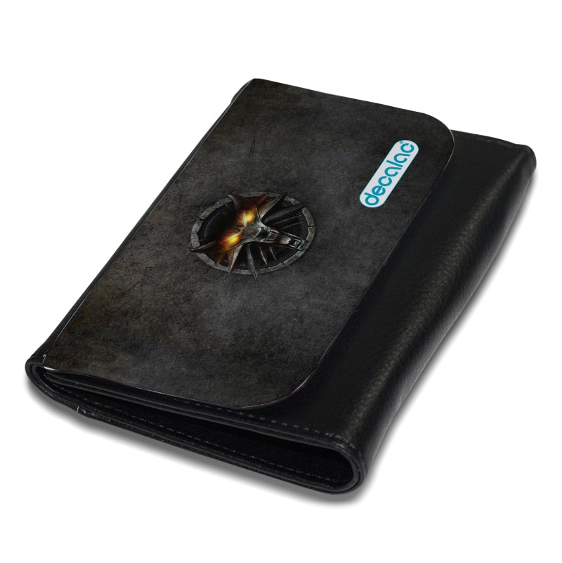 محفظة-جلد-بتصميم-شعار-ذا-ويتشر-1
