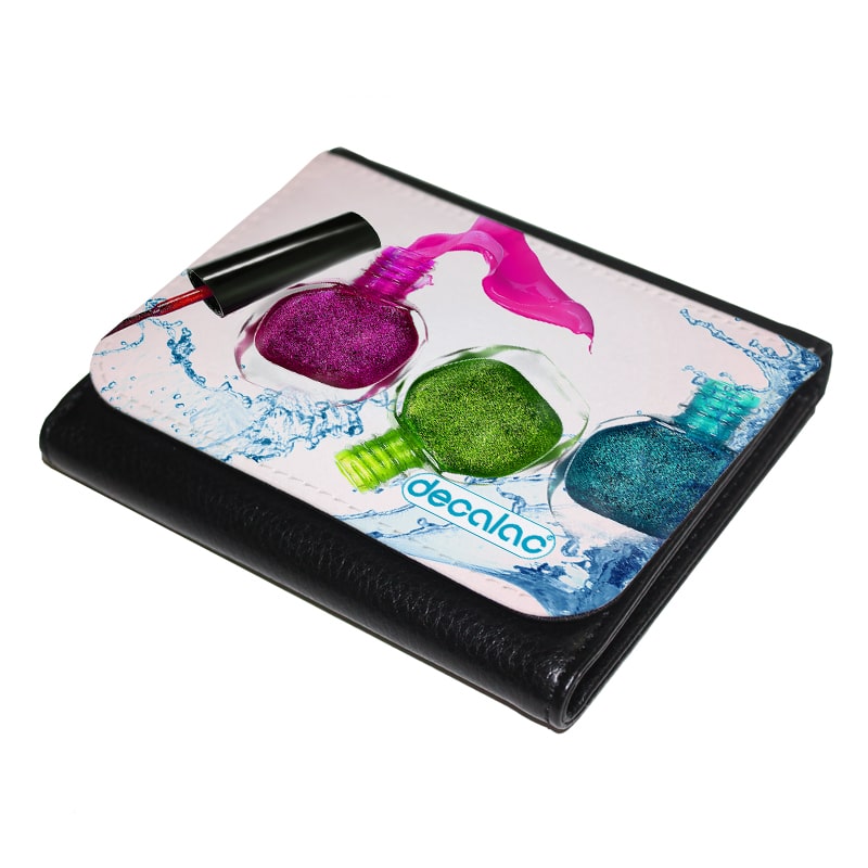 محفظة-جلد-بتصميم-مناكير-1