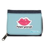 محفظة جينز بتصميم شفاه جذابه