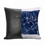 مخدة سحرية مع الحشوة لون اسود بتصميم أزرق وأبيض