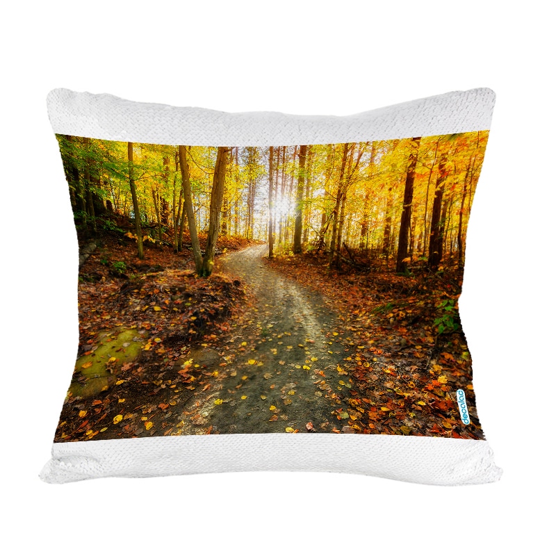 مخدة-سحرية-مع-الحشوة-لون-اسود-بتصميم-أوراق-الخريف-1