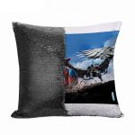 مخدة سحرية مع الحشوة لون اسود بتصميم اجنحة النسر سبايدر مان ايرون مان