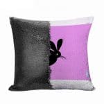 مخدة سحرية مع الحشوة لون اسود بتصميم ارنب مخيف