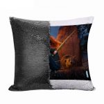 مخدة سحرية مع الحشوة لون اسود بتصميم الاميره ميريدا تنقذ امها