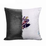 مخدة سحرية مع الحشوة لون اسود بتصميم التمساح والصوص