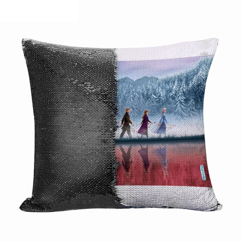 مخدة سحرية مع الحشوة لون اسود بتصميم رحله الاصدقاء مخدة سحرية مع الحشوة لون اسود بتصميم رحله الاصدقاء