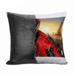 مخدة سحرية مع الحشوة لون اسود بتصميم سبايدر مان