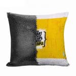 مخدة سحرية مع الحشوة لون اسود بتصميم عبارات انجليزية